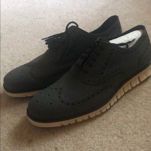 Brand new never worn Cole Haans